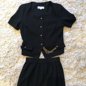 ST. JOHN black knit skirt suit